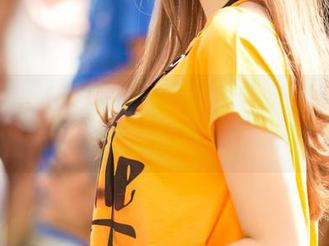 AISS爱丝(钻石版) – 欲罢不能的松果儿花嫁写真，壁纸都要俯首称臣了。