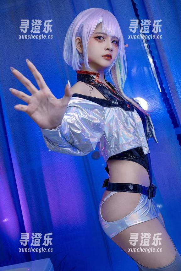 Azami 高清花嫁的衣柜审美—Azami这次又把RemHidori的诱惑搬上了画面!