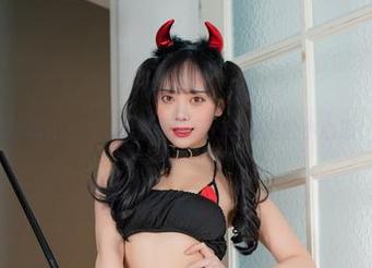 Dami(퀸다미)的资源分享：学妹里的小心思！