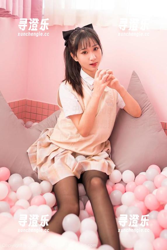 Feilin嗲囡囡-王婉悠Queen Feilin嗲囡囡 - 王婉悠Queen定制:当女王遇上我的镜头,感觉是俩个完全不同的宇宙碰撞!