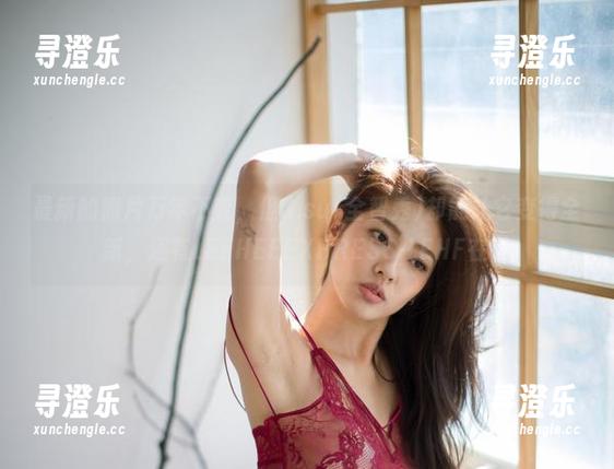 最新的照片万年不变，但G.su(全智秀)却能让它变得全新，还有LEEHEEEXPRESS-LEHF在呢
