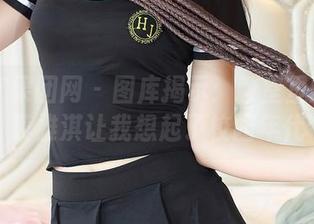 GIRLT果团网 – 图库揭示：教室里的那个莫雅淇让我想起了校园年代