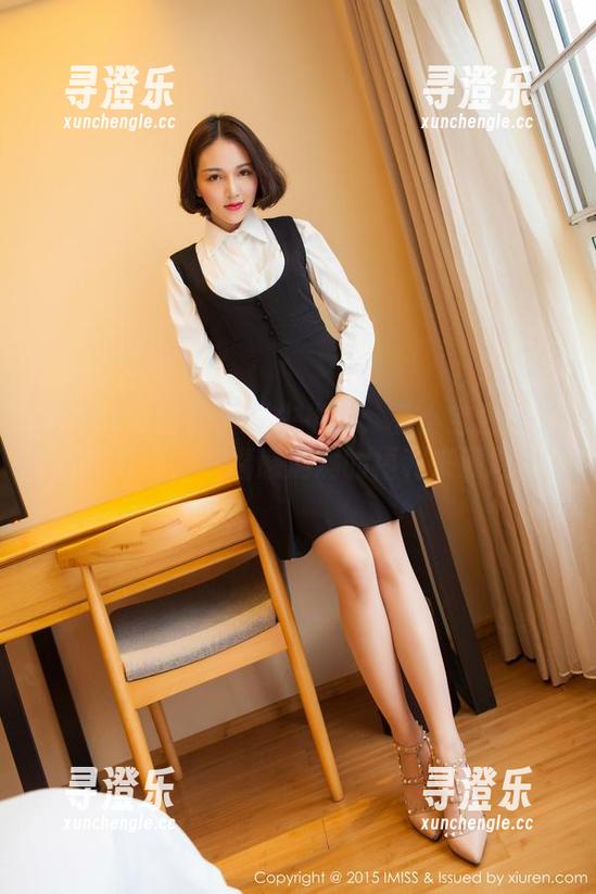 IMiss爱蜜社-小宝酱 IMiss爱蜜社 - 医生推荐:看小宝酱的万圣节写真,幸福感满满的福利来源地。
