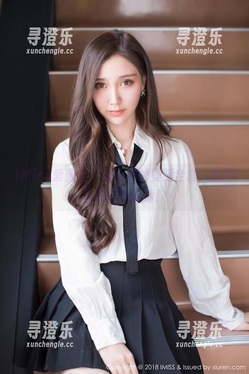 IMiss爱蜜社-戴小唯 IMiss爱蜜社 - 戴小唯的美腿全套,原图让你目不转睛!