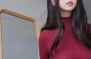 打开K酱的瑜伽作品集，吓得我眼睛一亮，高清到你连呼吸都能听见，嘿嘿！