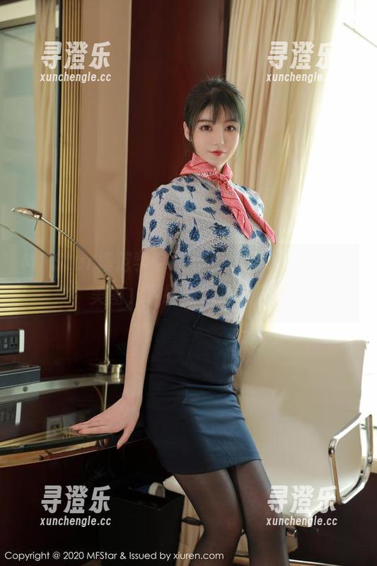 MFStar模范学院-任莹樱Jenny MFStar模范学院 - 任莹樱Jenny的“温柔”美图,下载后也是个温浩南?