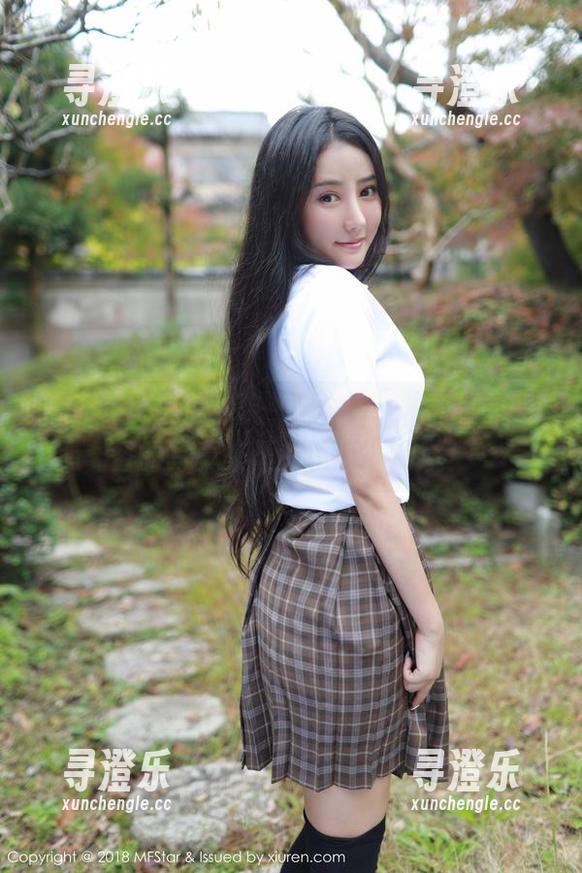 MFStar模范学院-艾静香 MFStar模范学院 - 高跟鞋的诱惑,艾静香的写真集让人想偷偷尝试!
