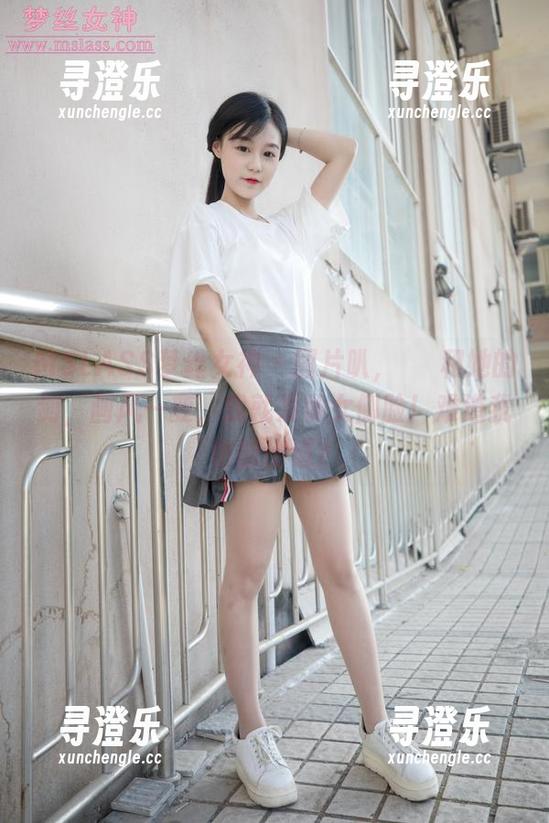 MSLASS梦丝女神-玥玥 MSLASS梦丝女神 - 图片叭,玥玥和她的剑,画风一变,我就发仙女侧脸!难道我也能出道?