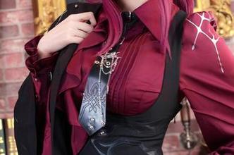 会不会有人觉得Machi马吉的制服写真，有点心事重重的感觉？