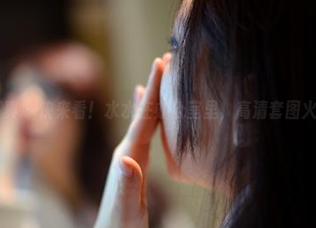 PANS写真 – 快来看！水水在办公室里，高清套图火花满满！