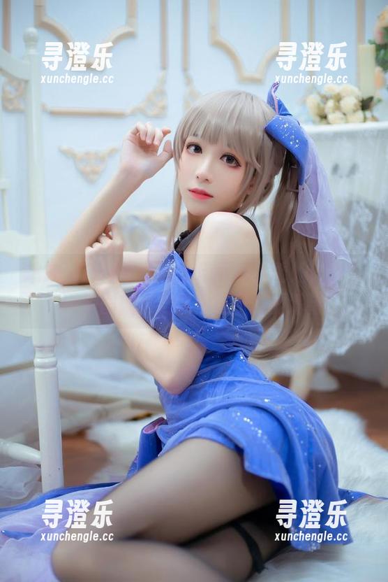 Tomoyo酱 想成为Tomoyo酱的臣民吗?看她的女王cos美图就能治愈你对权力的渴望。