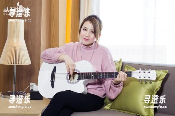 TouTiao头条女神 - 为什么我对申美嫣的水手服写真欲罢不能？原图在此！