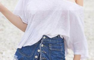 UGirls尤果网 – 李颜儿的浴室：无圣光与图包的完美融合，这洗澡还真是个技术活！