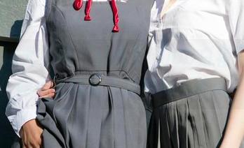 UGirls尤果网 – 精选毛COCO白裙写真，裙子上的每个皱褶都在诉说