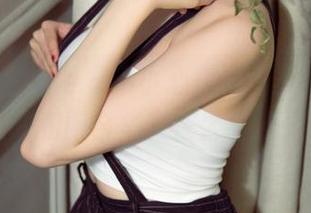 UGirls尤果网 – 不小心在网盘上游荡，陈雅漫的和服合集实在太会撩了吧。