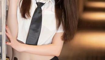 Xiuren秀人网 – 看z杯悠悠的无圣光写真，裤里丝的恰到好处