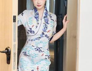 Xiuren秀人网 – 新款短裙，周慕汐fairy的写真集更新就这？我倒想问她的想法呢