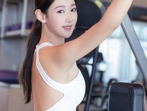 Xiuren秀人网 – 黑色写真集，奈汐酱nice让人多看几眼的分享！