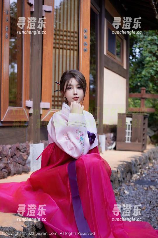 Xiuren秀人网-星小兔Meetu Xiuren秀人网 - 神仙兔子与女神妥妥的搭配,星小兔Meetu的图片合集上线!