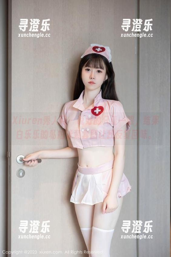 Xiuren秀人网-白乐乐 Xiuren秀人网 - 说好的只看一眼,结果白乐乐的私拍泳装套图让我反复回味。