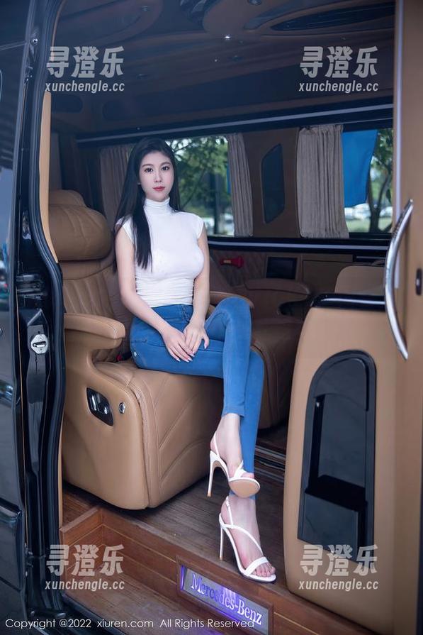 Xiuren秀人网-陈雅漫VICKY Xiuren秀人网 - 陈雅漫VICKY美图合集,温柔到让人想一头扎进柔软里