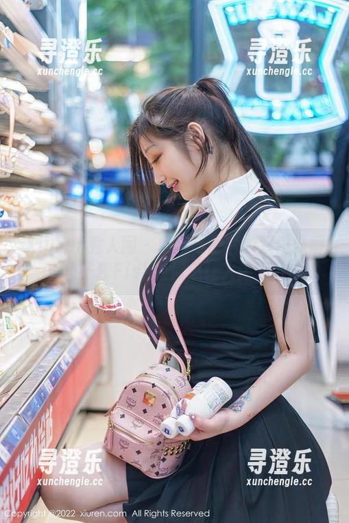 Xiuren秀人网-鱼子酱Fish Xiuren秀人网 - 模特与图片的双重霸屏,鱼子酱Fish为何总让人停不下来