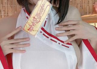 miko酱吖的最新作品，黑丝驾到，诱惑升级