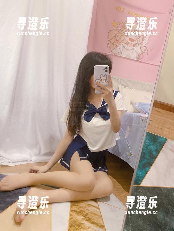 usejan蓝蓝 短裙和usejan蓝蓝的组合,更新了新图,反正我只负责欣赏。
