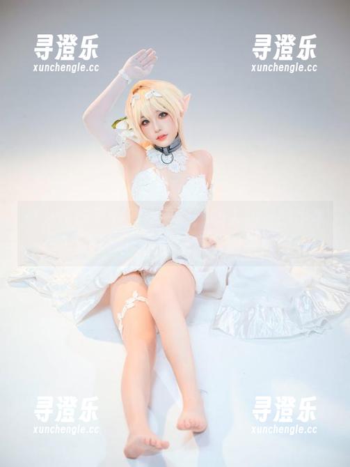 七七娜娜子的俏皮一刻：让人驻足的牛牛女仆原图！要注意节制哦！