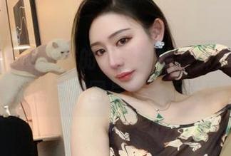 微密圈 – 不一样的不爱笑的赛琳，定制的性感每个图片都是新发现