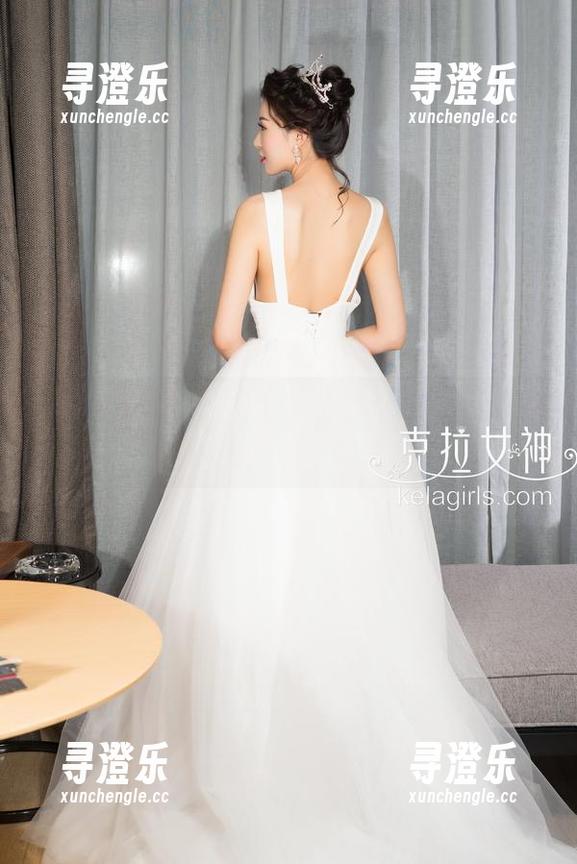 克拉女神-雅楠 克拉女神 - 雅楠毛衣解决冬季单调,下载高清版心情随意!