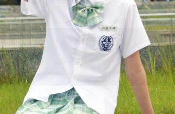 初夏女神 – 图包里的奶牛，依依用她独特的视角让我重新定义了可爱。