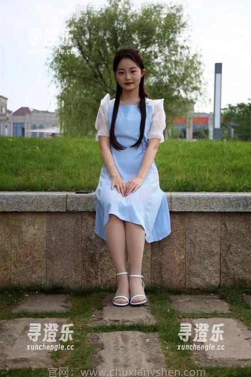 初夏女神-双双 初夏女神 - 双双牛仔裤合集:每一寸都在说“一种态度”。