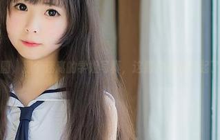 向小圆，那个迷离的学姐写真，这照片让我想起了夏天