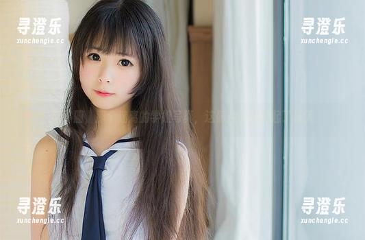 向小圆，那个迷离的学姐写真，这照片让我想起了夏天