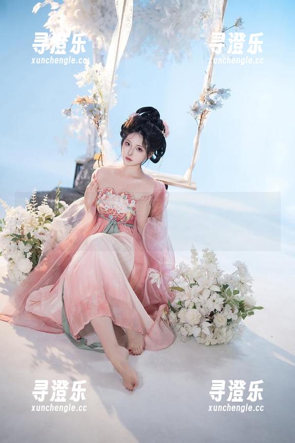 夏夏子 看夏夏子穿礼服,图库里又增添了新风景,有情况了!