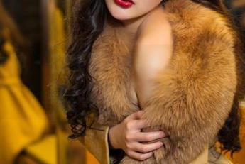 头条女神 – 在线等松果儿的女神图集更新，真人比图还好看吗？