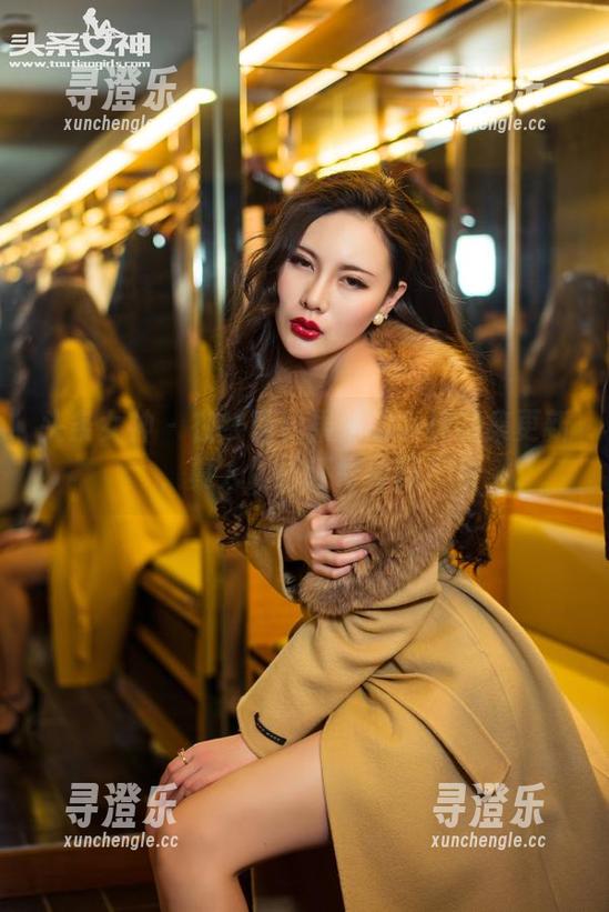 头条女神-松果儿 头条女神 - 在线等松果儿的女神图集更新,真人比图还好看吗?