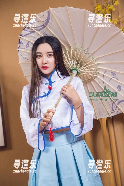 头条女神-筱溪 头条女神 - 筱溪的甜心作品,福利不止一点点,值得好好瞧瞧。