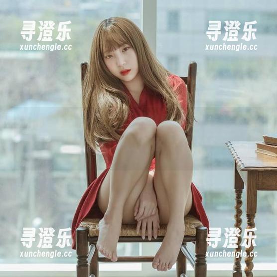 看啊，姜仁卿(강인경)的IKOF-11，私房图包竟然让我想到了什么奇奇怪怪的事情。