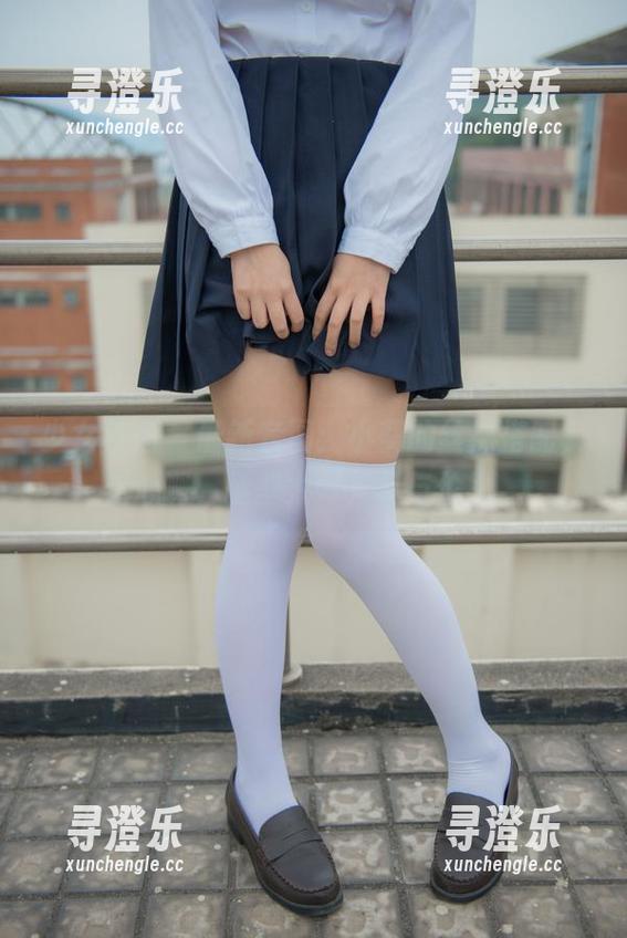 少女秩序-小葵 少女秩序 - 最新套图:小葵的丝袜搭配,走心啊,腿型太好,无与伦比。