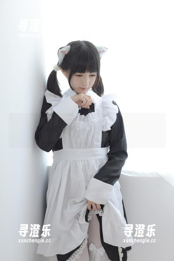 少女秩序-鹿可 少女秩序 - 鹿可的浴室私拍,图集里的“白袍”也透露了点小心思