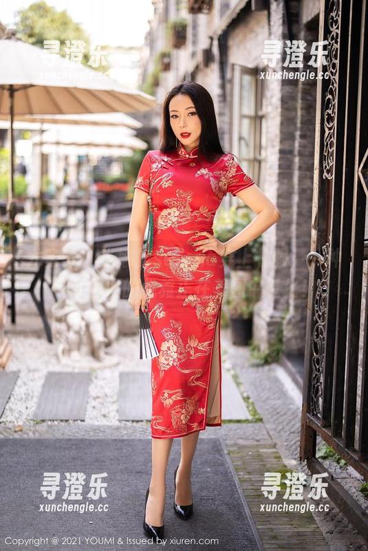 尤蜜荟-娜露selena 尤蜜荟 - 当娜露selena穿上礼服,一种不可思议的优雅正在美图中诞生!
