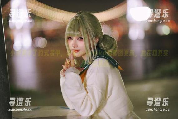 幼爱youmeko 小琪展示了豹式装甲,幼爱youmeko的套图更新,我在想其实她可以是一位超模。
