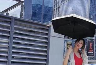 微密圈 – 我在观看徐珺大哥的连体衣，脑海里闪过一万种搭配，结果一个都没用上！