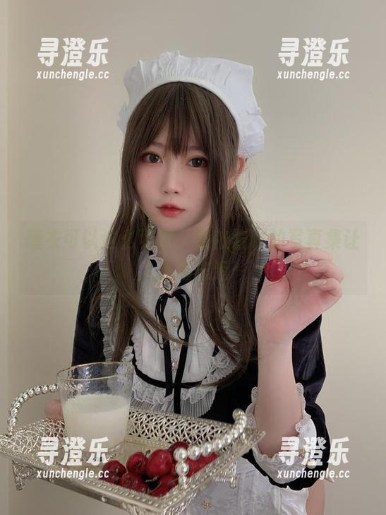 睡衣可以这么可爱，是依酱吖的写真集让人流连忘返～