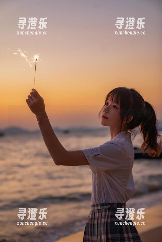 桜桃喵 偷偷说一句,桜桃喵的高清蕾丝旗袍图册,真想给自己送个奖。