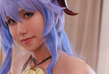 圣诞特别版，桜满三时的图集：全员都在讨论回忆的红色拳套