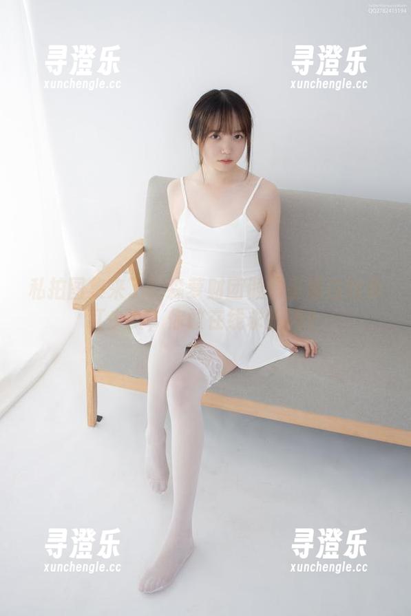 森萝财团 私拍图集来了!森萝财团倾情呈现白丝粉红少女,你敢在线求抱吗?