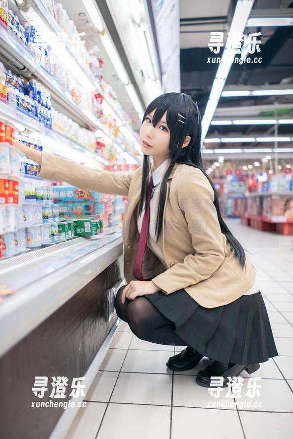 爱老师_PhD 泳池里的北斋到此一游:爱老师_PhD私拍的泳装,清凉一夏!
